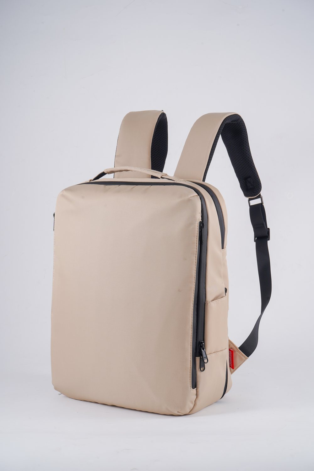 WATER expandable bag in khaki